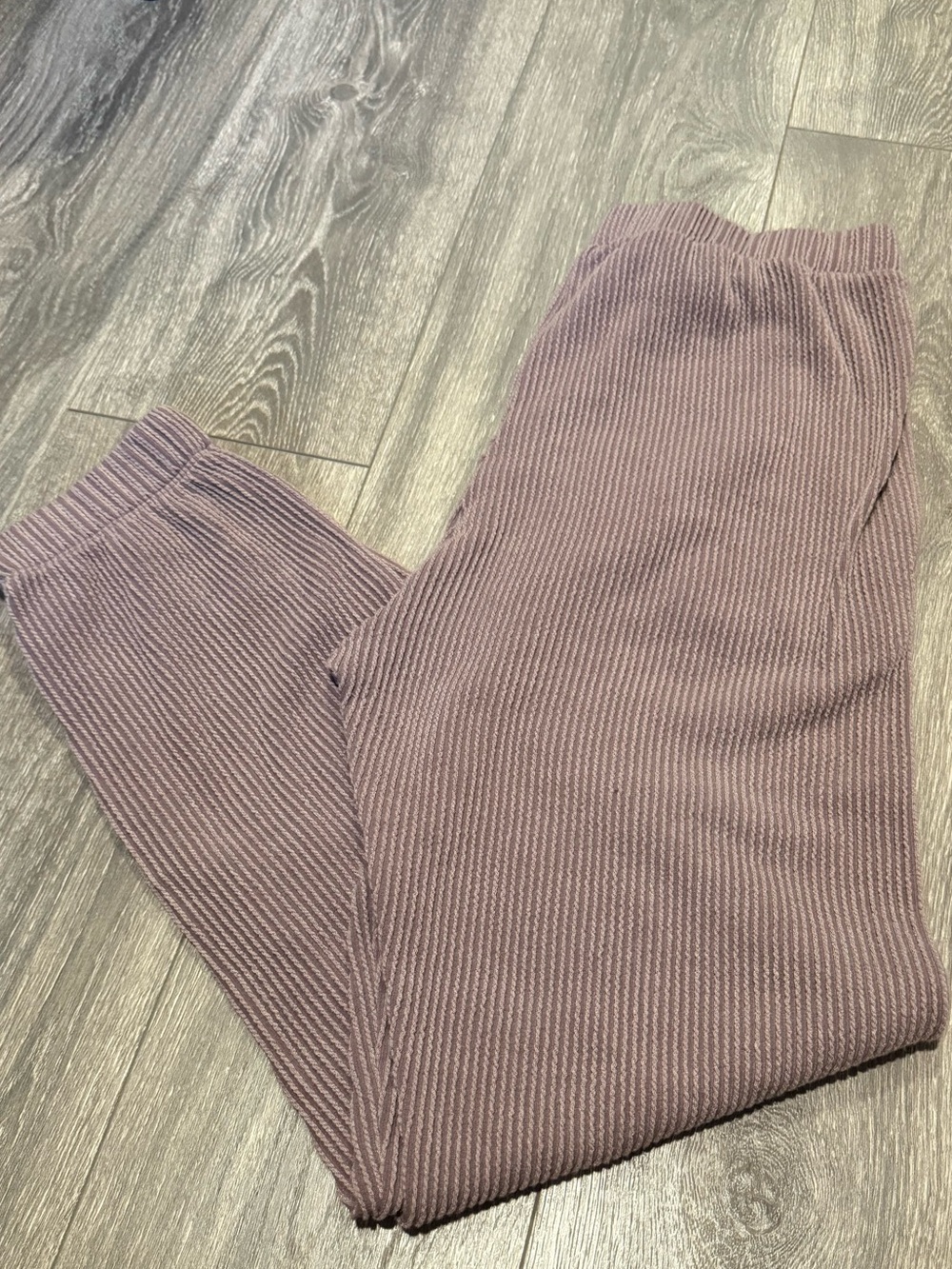 Ribbed Lounge Pants in Light Mauve